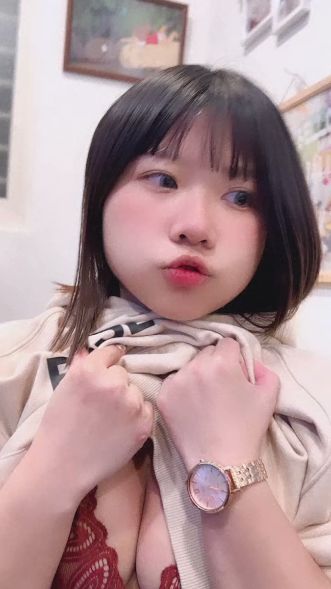 我是最聽話的🐶💦😗 https://t.co/IIMk3WYnWU