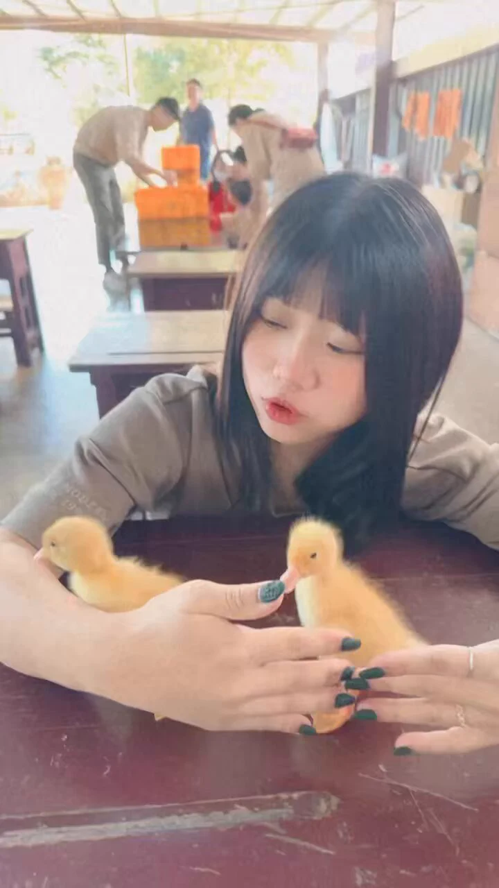 一次兩隻雞雞😜 https://t.co/ARUK5mzv1a