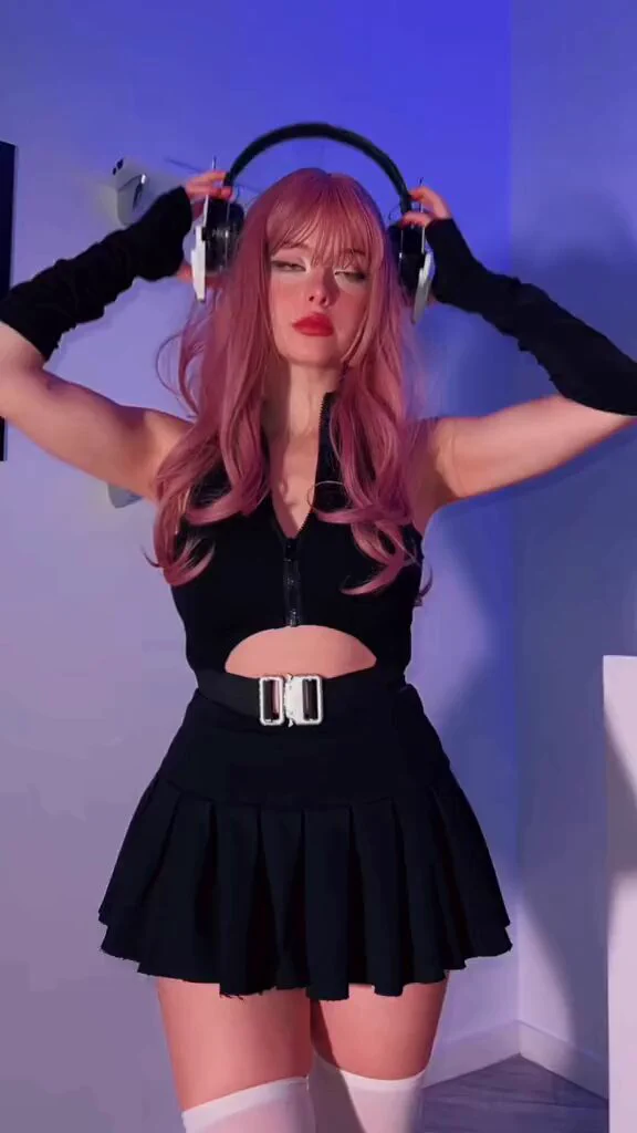 Egirl! 💕 https://t.co/tnVwrA8xZs