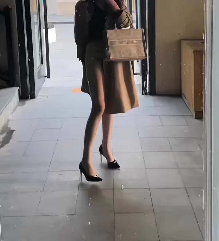 拉腿效果试了下，好像有点失真了。 https://t.co/eTzviqmVY8