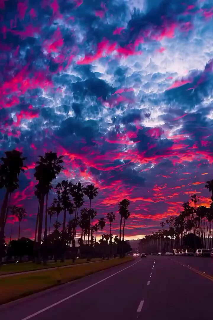 Magical sunset ✨ https://t.co/VmyXKR7dva