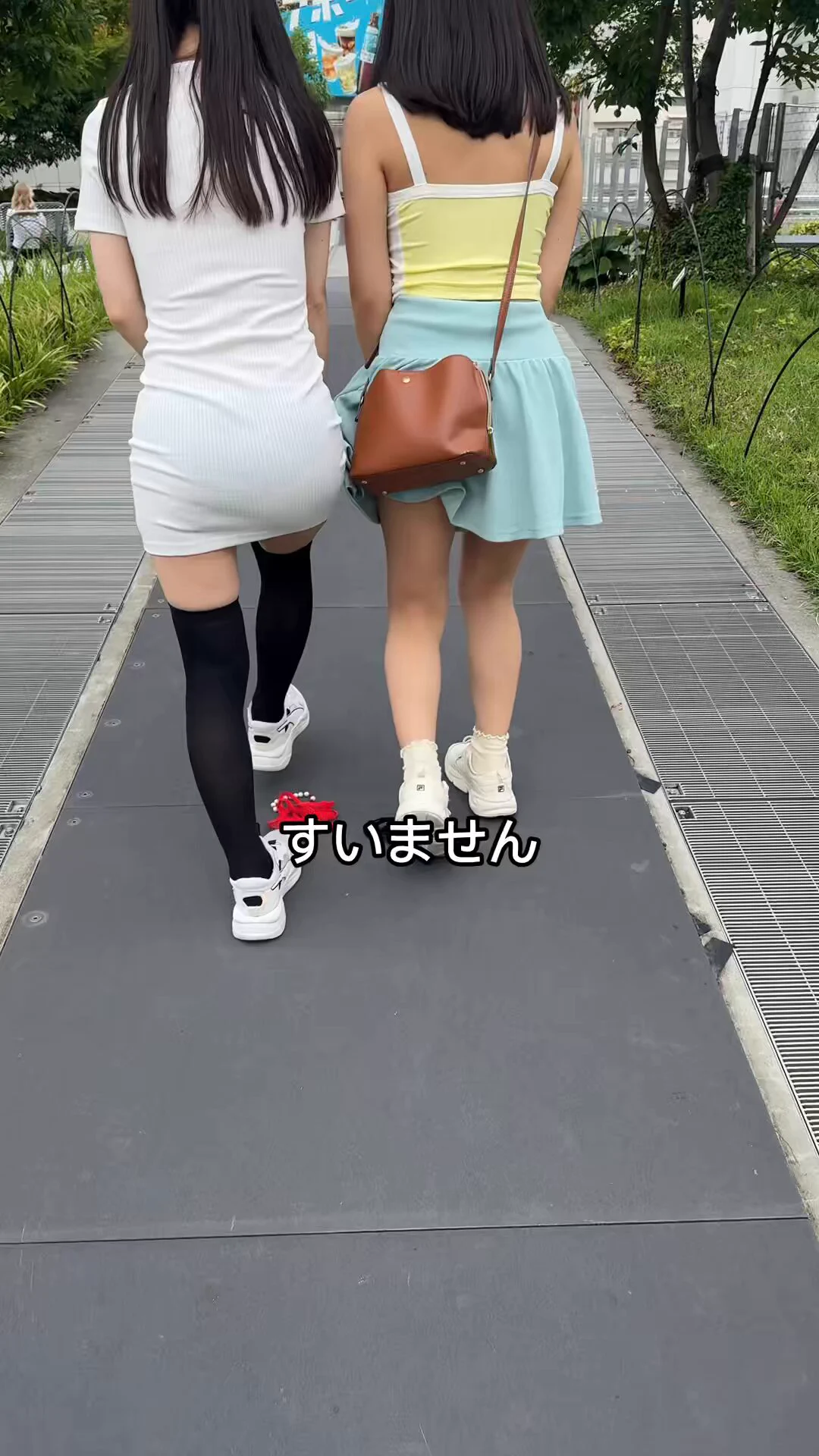 パンティー拾いたいですか？ https://t.co/7Nsh4xaISl
