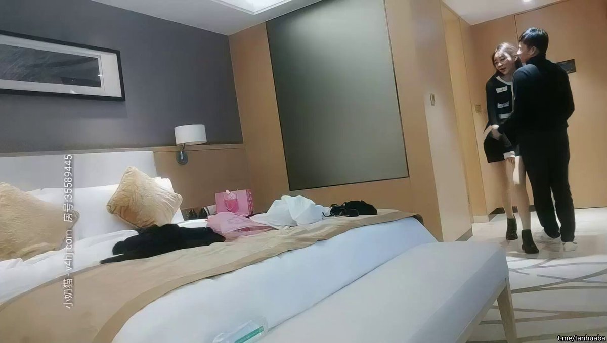 所有探花里，明显可以看出来寻欢和她最亲近，她跟寻欢之间也是最配合。 https://t.co/T5r38CNTFO