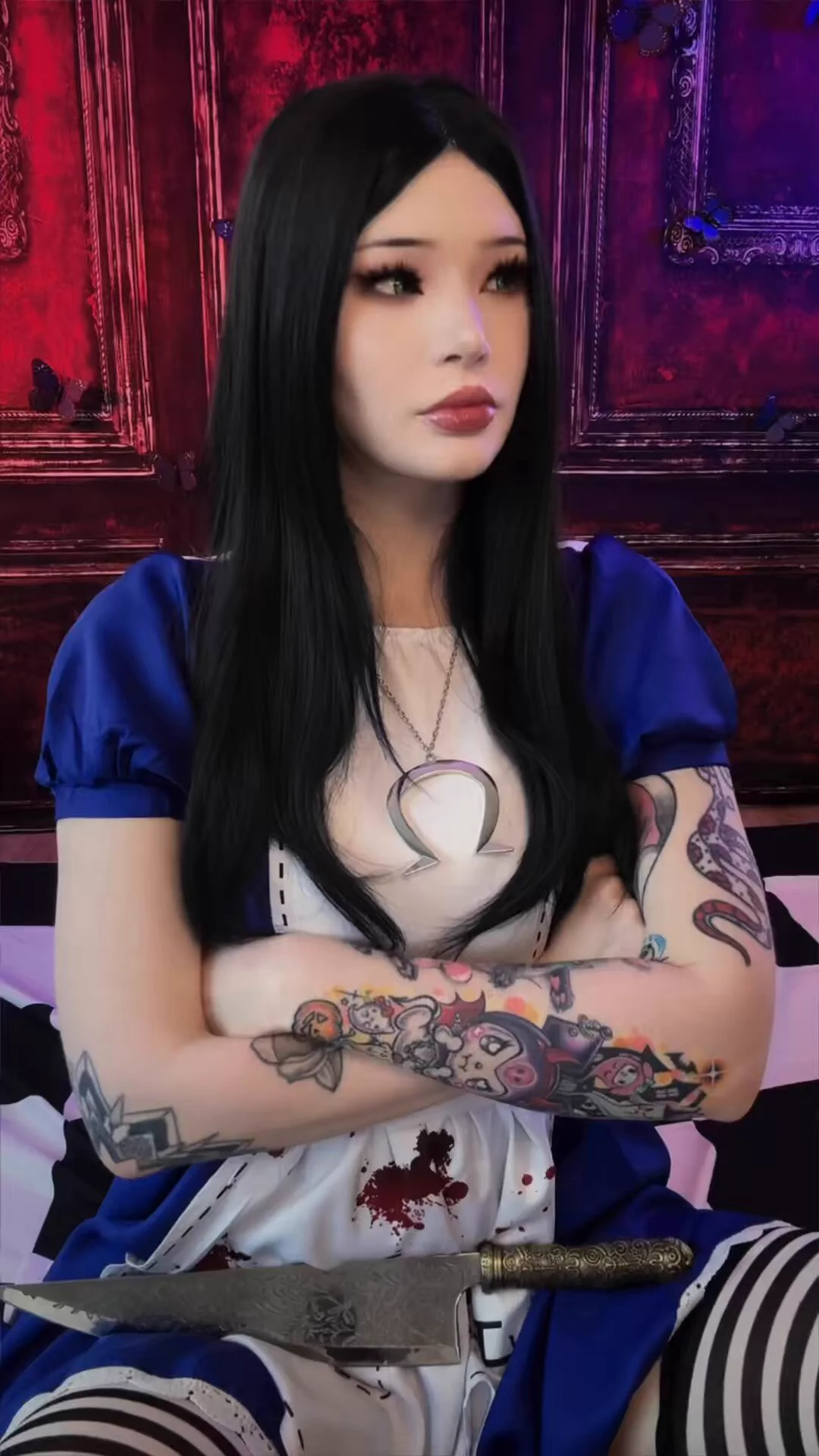 Is it mad to pray for better hallucinations? #alicemadnessreturns #cosplay https://t.co/Eq1YOuYkeH