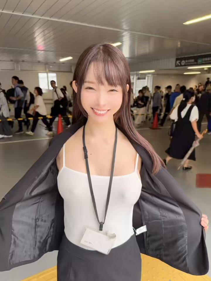 雨の中みなさんお仕事お疲れ様でした✨私の乳首見て元気出してね🫣 https://t.co/oWoqalYJto