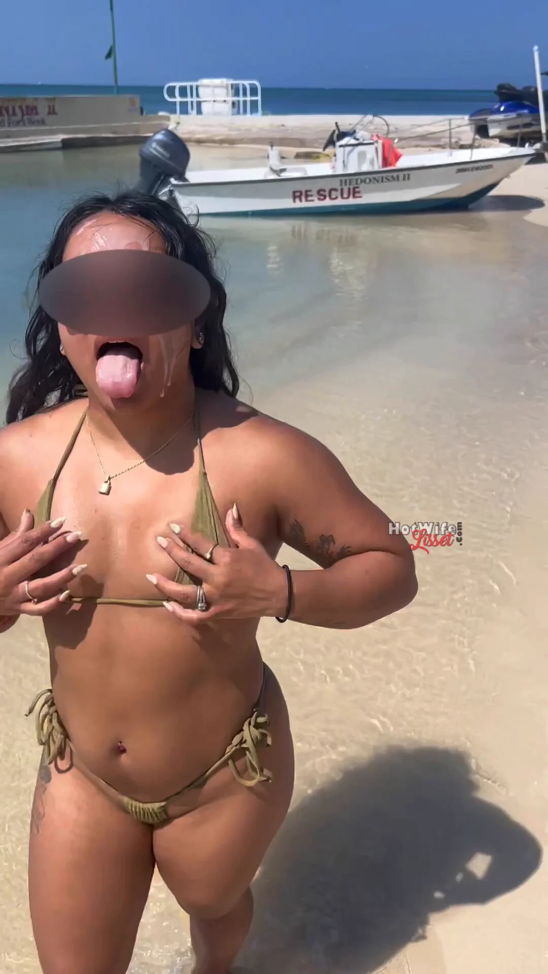 I did my first cum walk on vacation in Jamaica 🇯🇲💦 Who wants to paint my face next? 🤭 https://t.co/NReaQHBOyW