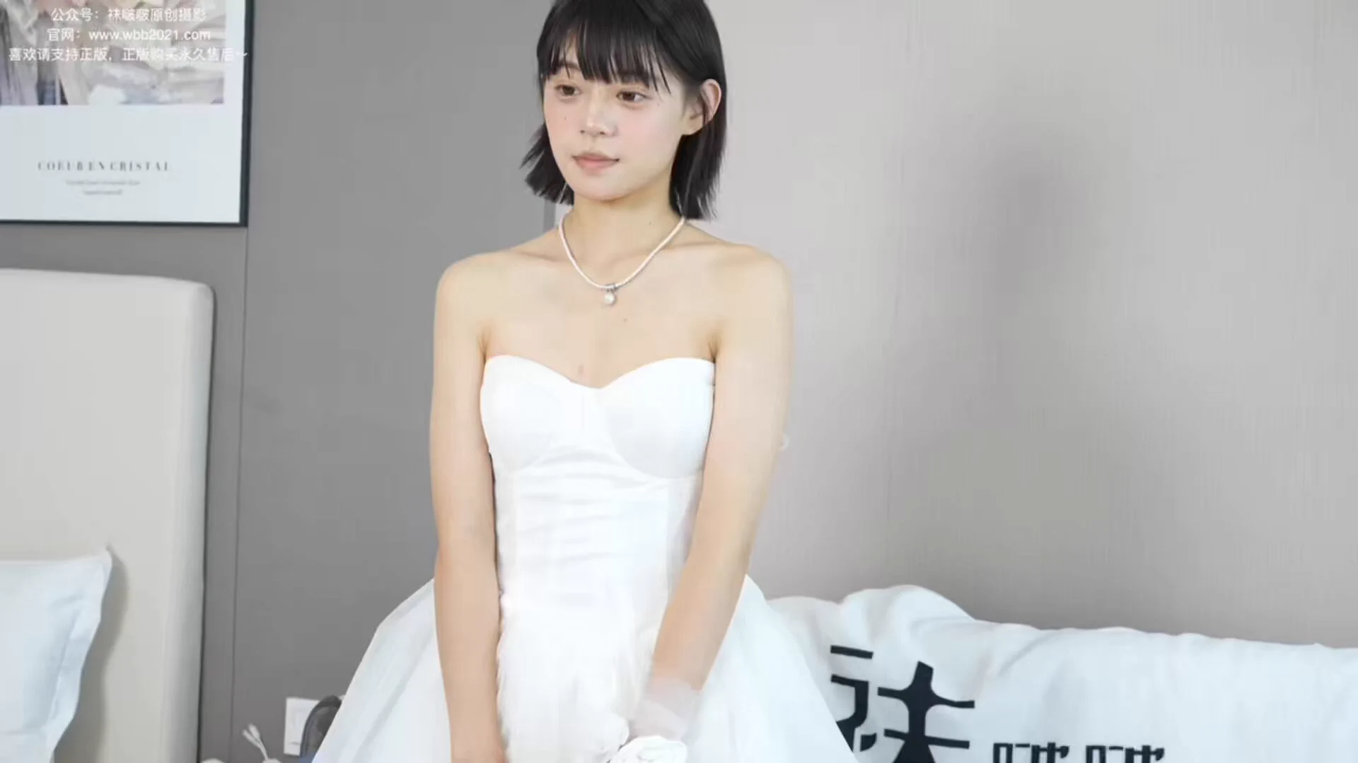 外面的风好大有什么事被窝里说… https://t.co/DFt03GcLHK