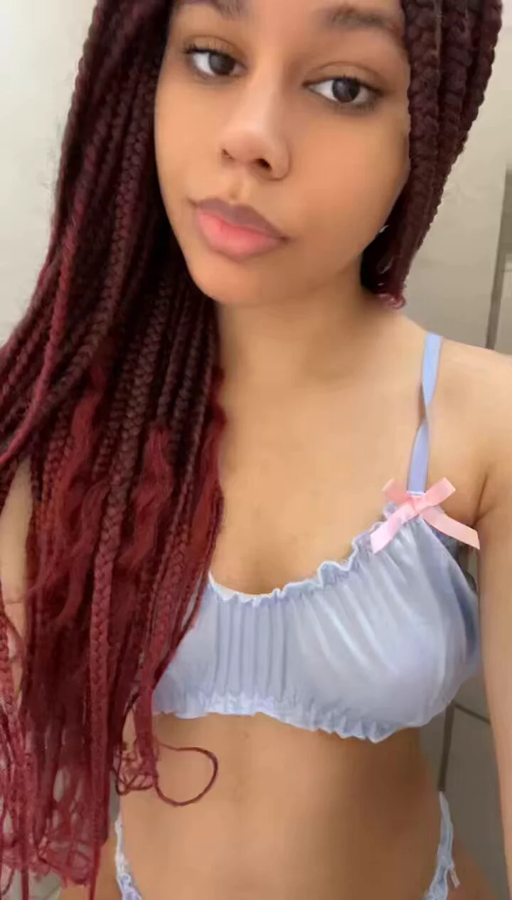 Say hi if you would f*ck mecheck the comments for uncensored version 😳 https://t.co/WmWKcFsIns