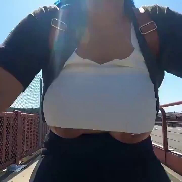 Chudai https://t.co/b2GWvxYEGg