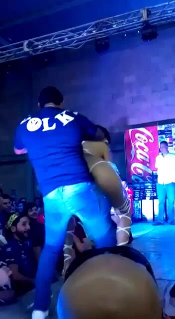 Ya aquí gozando la posada del jale. https://t.co/fiCVYdrrAz