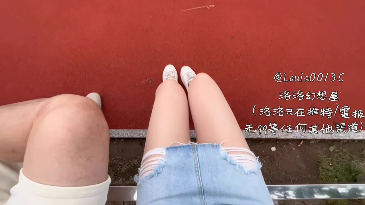 公园勾引路人小哥推特有连载 电报✈️粉丝群有后续@SexytoBaby@SexytoLady@SexytoDoll@SexytoGirl https://t.co/7gSUHFR7ik