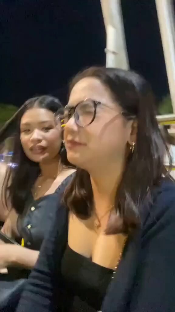 Jare ibuk nek maem ojo karo dolanan hp https://t.co/H0URpNp4Nz