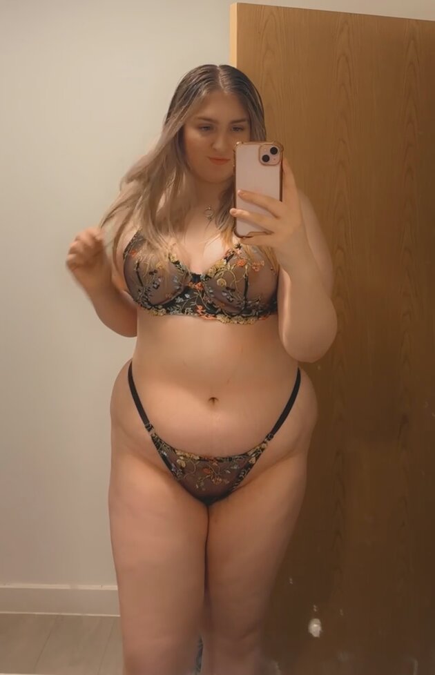 Fuck me infront of this mirror… please 🥹 https://t.co/euNgyjRZP3