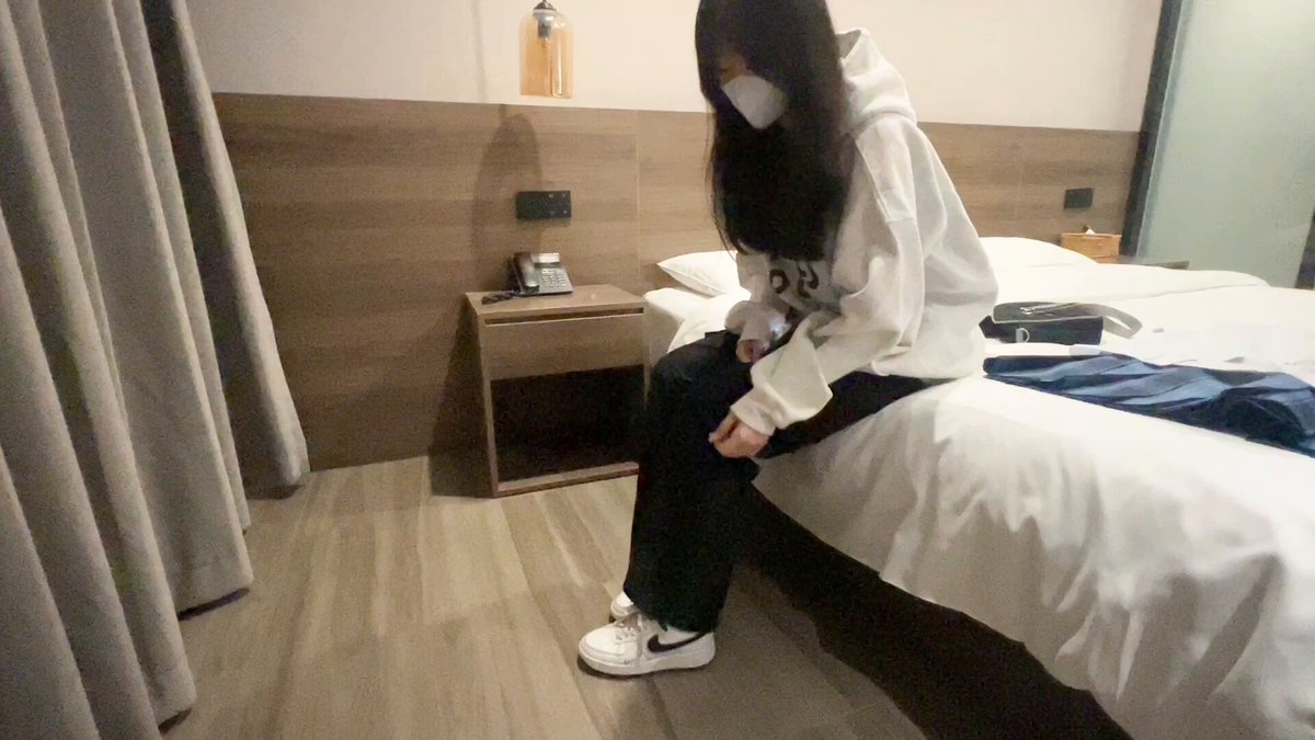 今天来点不一样的，小清纯白月光的开发旅程，说话声音都不敢大，生怕我们做出什么出格的举动，当然我肯定一切已妹子自愿为前提的，我也不能将妹子吓走不是，你们相对其干些什么呢？ https://t.co/KU8HezAigD