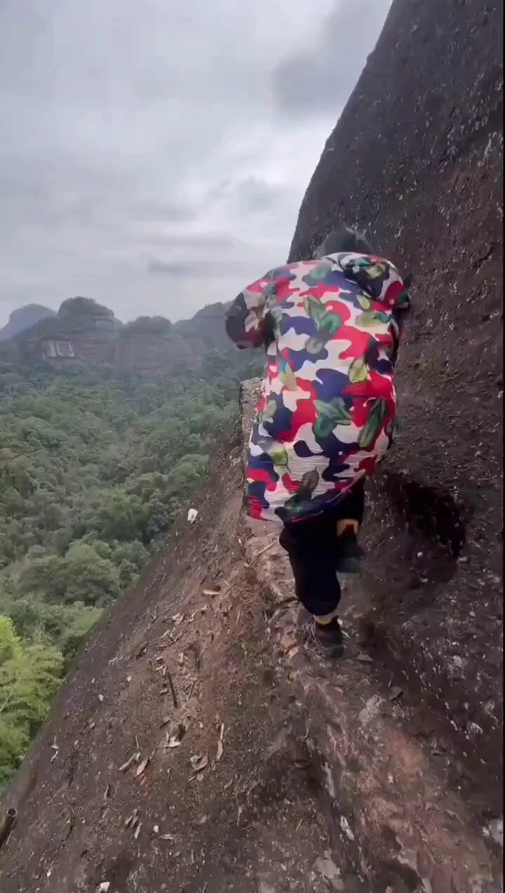 Very brave woman. https://t.co/TWA3Ktb41V