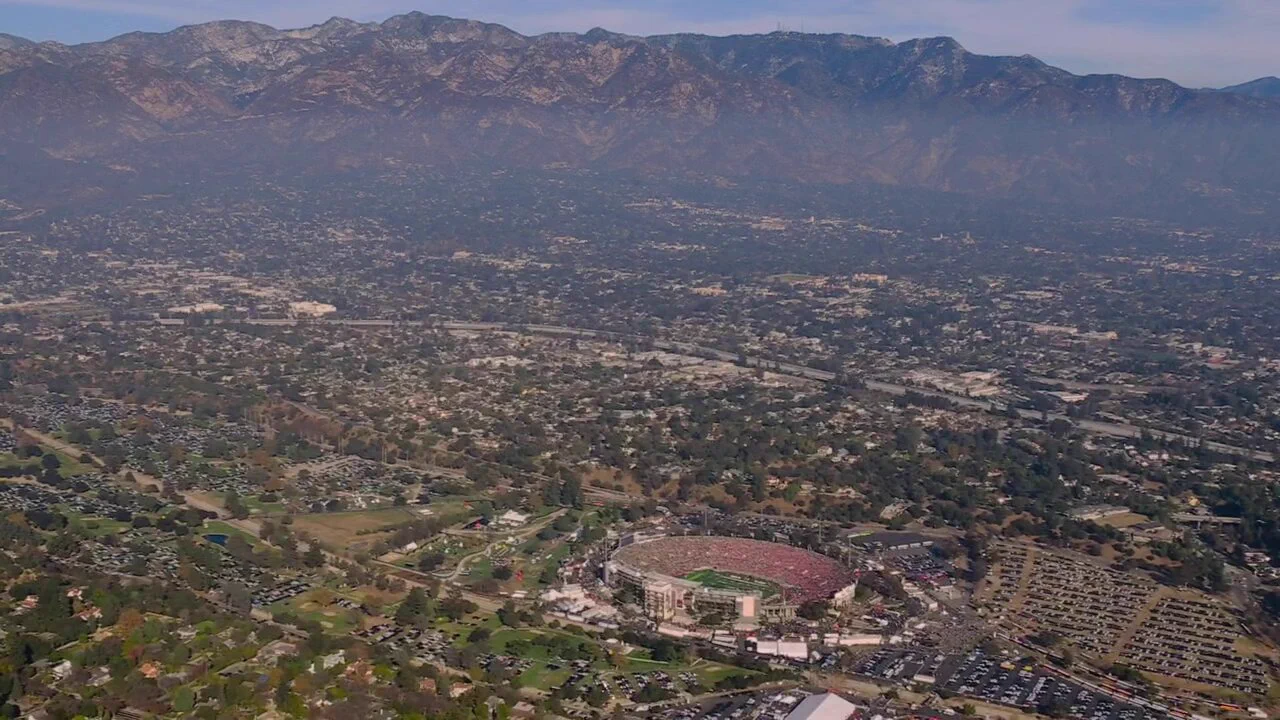 Hello beautiful people..WELCOME TO THE ROSE BOWL #PMSCFPESPN2 https://t.co/hzaK81GCVF