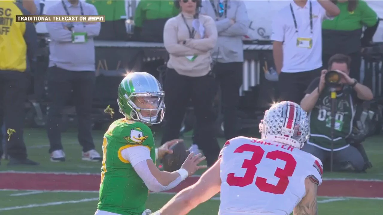 Jack Sawyer has A LOT of @JJWatt to him #PMSCFPESPN2 https://t.co/hQOngklKEO