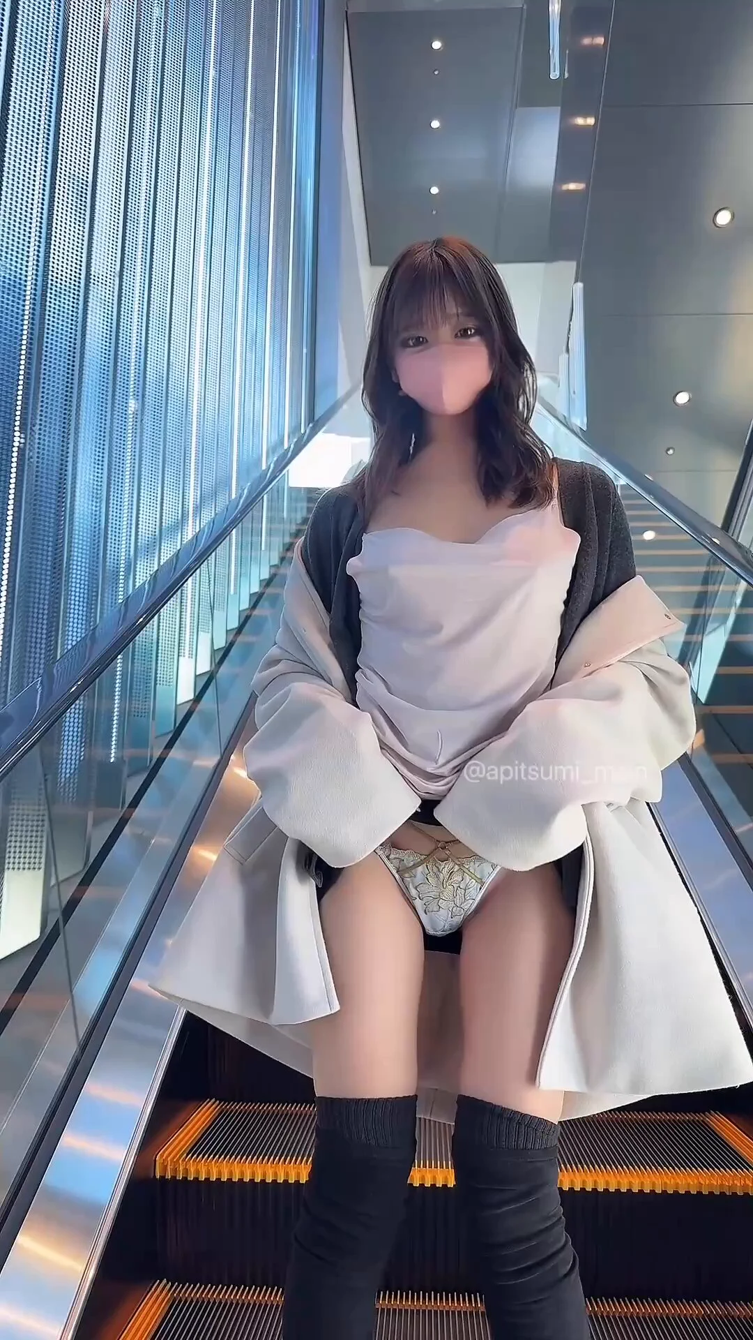 顔出し動画、また載せてるから見てね！！！プロフから見れるよーーーーー🐰💕 https://t.co/1eZbMgp4Ag