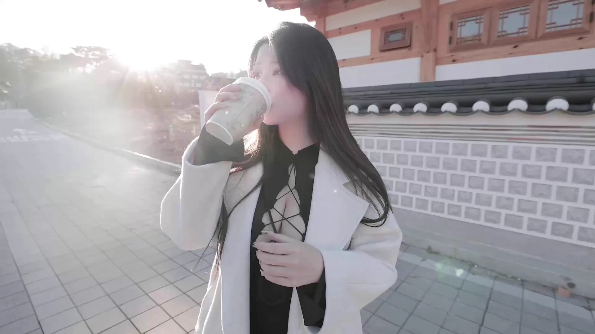 貼心提醒 注意音量🔊 🔊🔊雪白巨乳遊客艾瑪🇰🇷韓國性愛旅遊(上)🎬 歡慶春節 春節初五前(50%) https://t.co/u6sFSctd6z購買此篇 可以私訊獲得歡慶周年 歲末隱藏版 偷窺跟蹤洗澡畫面流出💦💦 https://t.co/f4ISG8VqDE