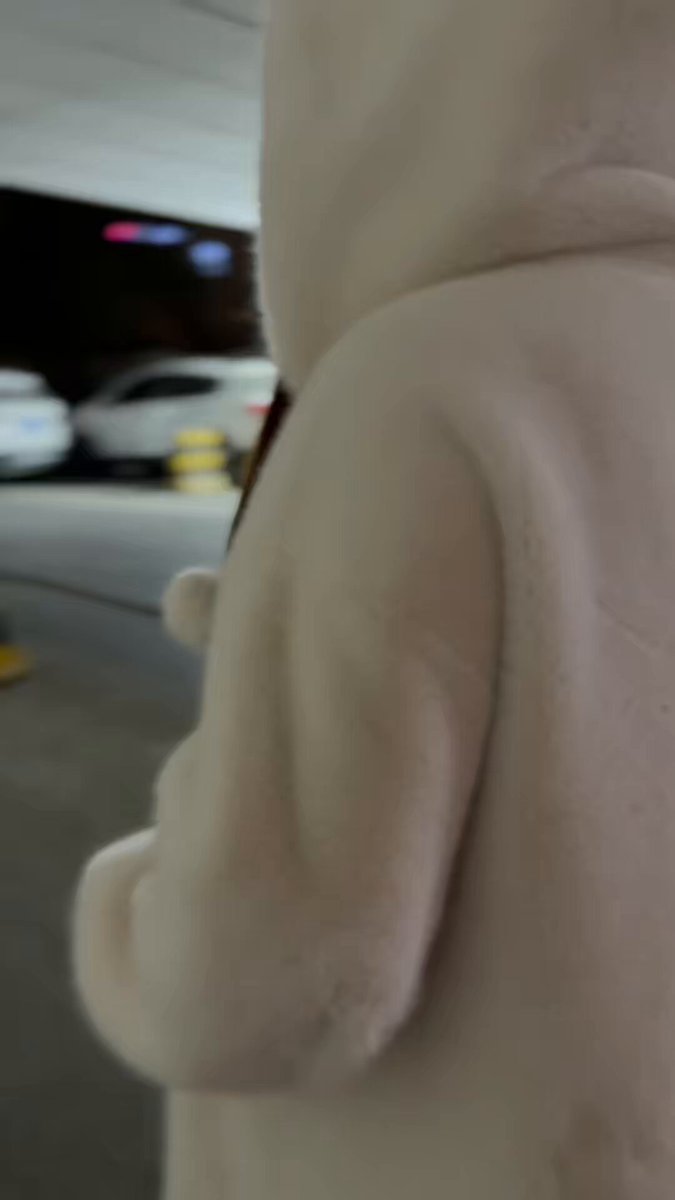 大师 像我这样的屌丝也会幸福吗

摄影&amp;后期 @CLESA8 https://t.co/vp2cgAIfty