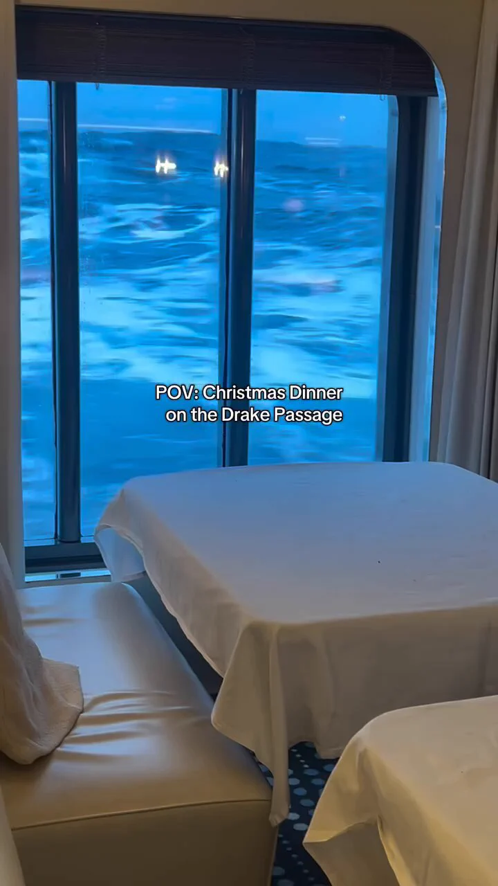 Dinner on the drake passage on route to Antarctica https://t.co/abMpZHYRVa
