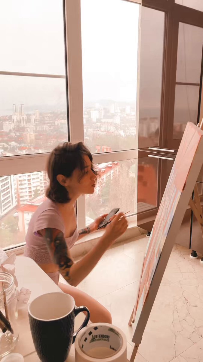 Good morning 🎨👩🏻‍🎨 https://t.co/ASbnXrnWCh