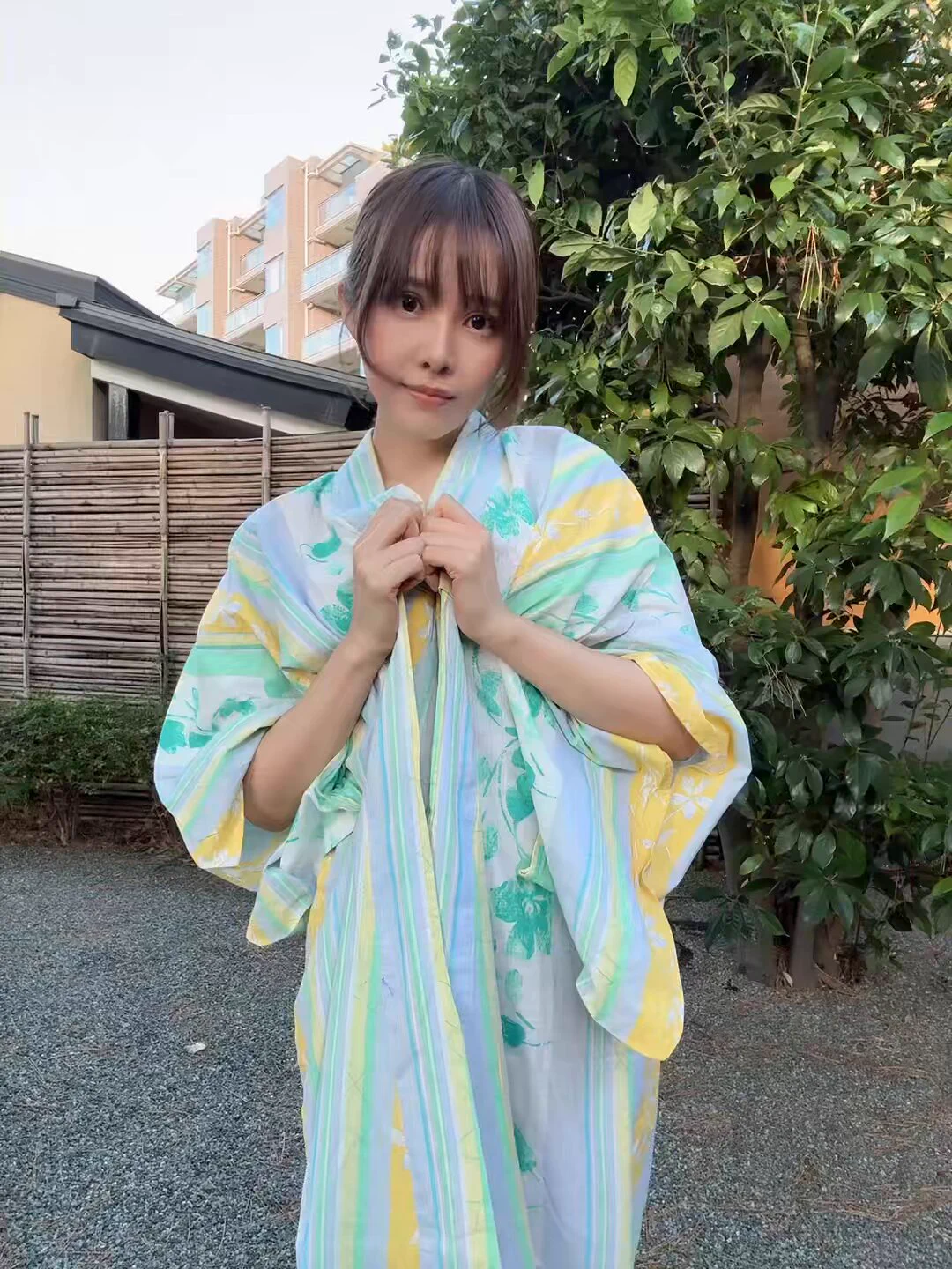 - ̗̀ 💭お知らせ 📢2/11（火･祝)コスホリック40に『みかん星の住人』で参加します✨️📍当日は《X19-20》にいます！14~17時しかいません！撮影チケットでの撮影メインです📸一緒にチェキ撮影も出来るので会いに来てください！ #CH40 https://t.co/yzgojUcDHA
