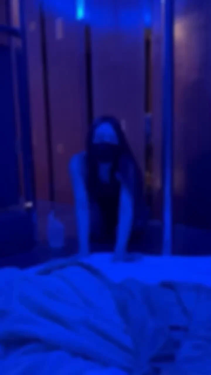 主人的肉棒在我面前晃呀晃我我我好想要🤤慢慢爬… 慢慢爬…爬到主人身邊扭呀扭 摸呀摸在把屁股給主人😍🍓#onlyfans🍓#Fansone🍓#發騷小母狗 🍓#超騷人妻 https://t.co/atZ3FDiJIB