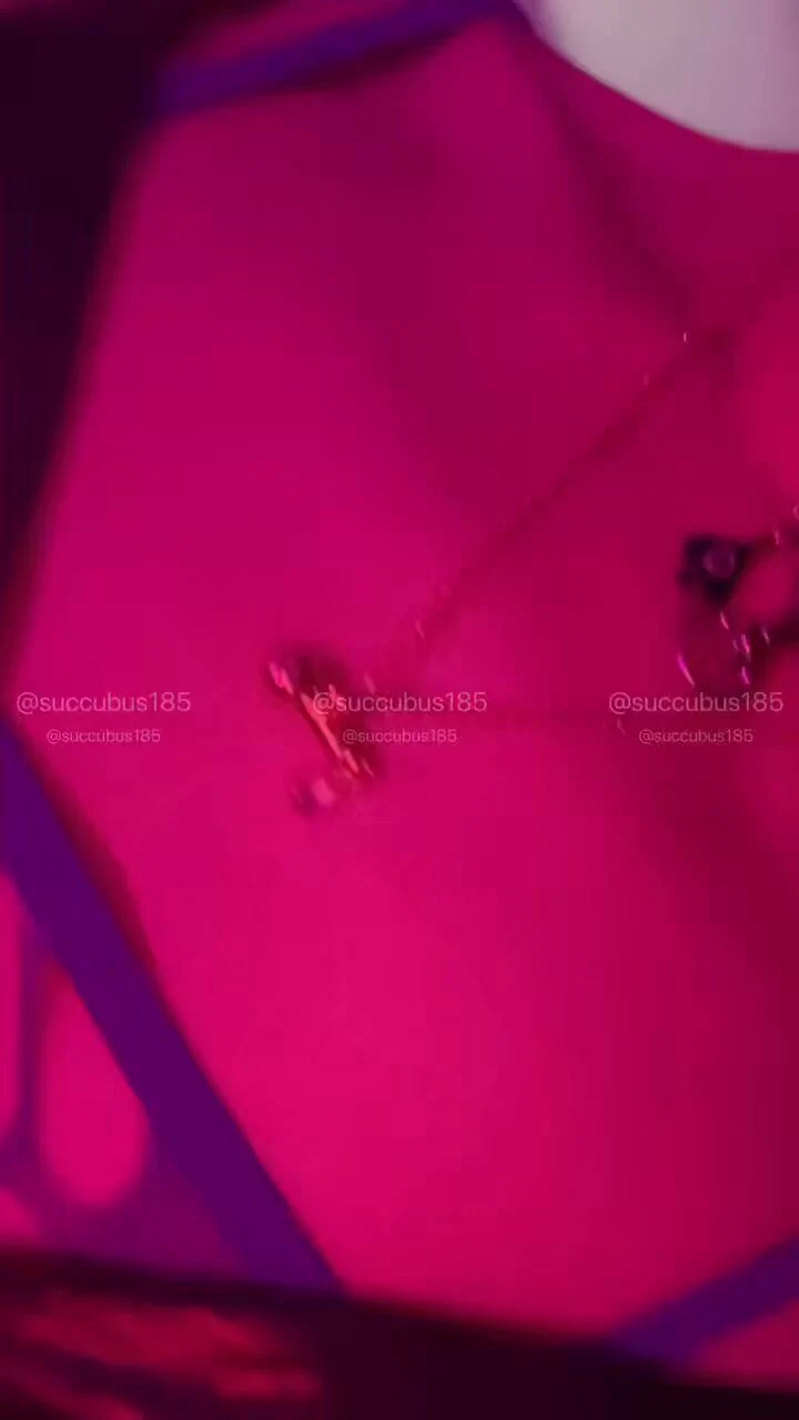 过年喽！鼻钩母猪决定给你点颜射看看😈#男の娘 #伪娘 #男娘 #鼻钩 #母猪 #被颜射 https://t.co/Ema1iPYIAk