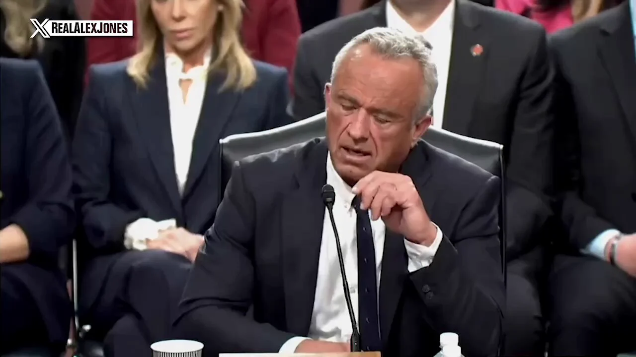 Ultimate RFK Jr. Clip! This Is Why He Needs To Be Confirmed! Those Who Are Against RFK Jr. As HHS Secretary Want US Citizens To Be Chronically Sick And Die!Alex Jones Is Covering The RFK Jr. Hearing With Huge Guests TUNE IN NOW!https://t.co/TdxbXeBzbe https://t.co/pJWmkGqbY1