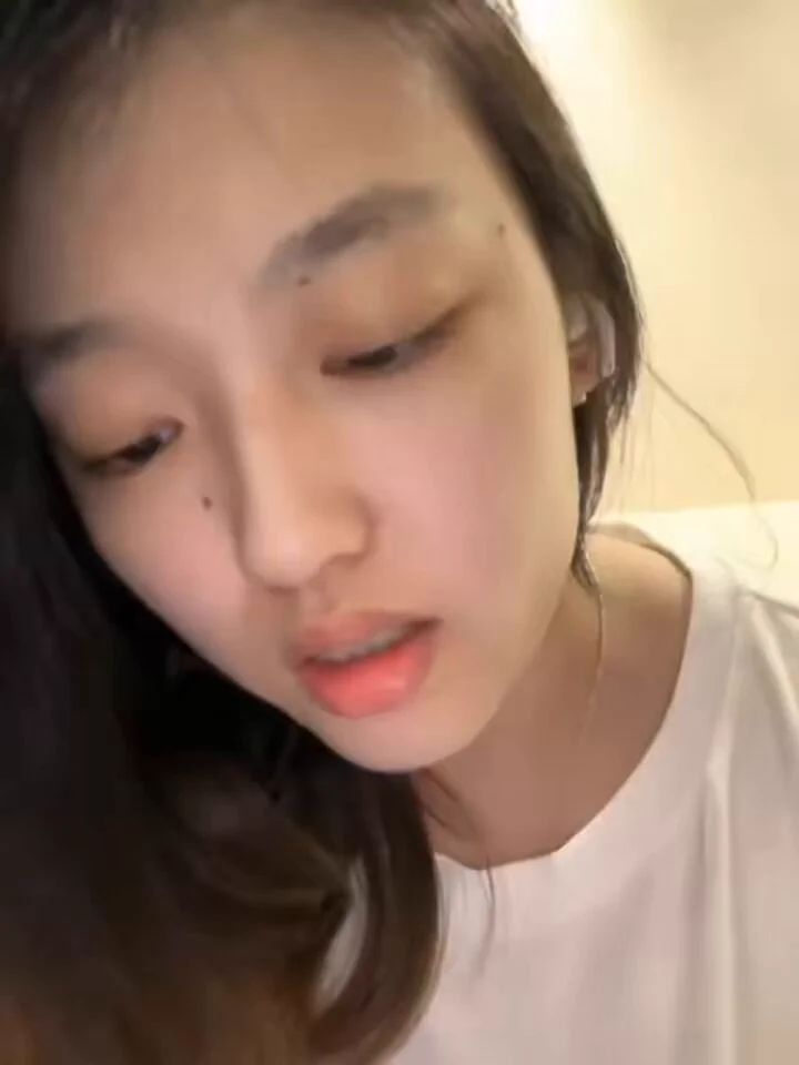 反差大奶网红 被金主玩弄嘴巴 强制口交 极致的暴力 最高的享受 祝大家初二插插小贱口 车房全都有(主页更多精品 过年不断更 👈)投稿💌：@SexytoBaby@SexytoLady@SexytoDoll@SexytoGirl https://t.co/6nLUpkdw1l