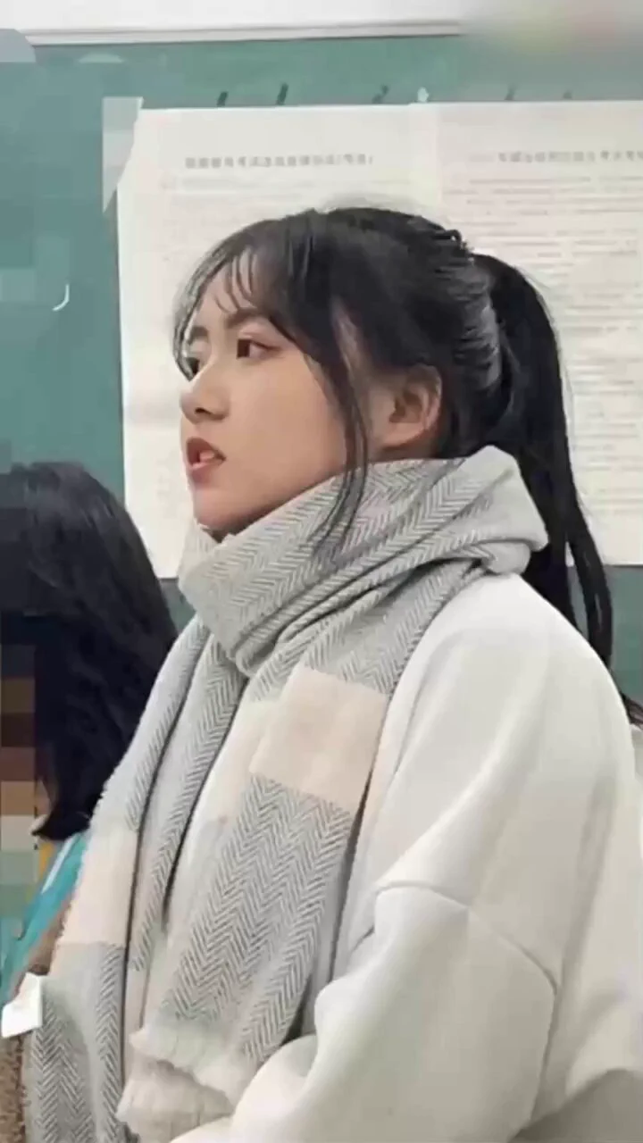 反差精选 9位女神的淫乱私生活！清纯？高冷？最终还是淫荡小母狗！#口交 #后入爆操 本视频及更多精品在杏吧影视获取，下载方式见评论区👇 https://t.co/beQo8s0Z8G
