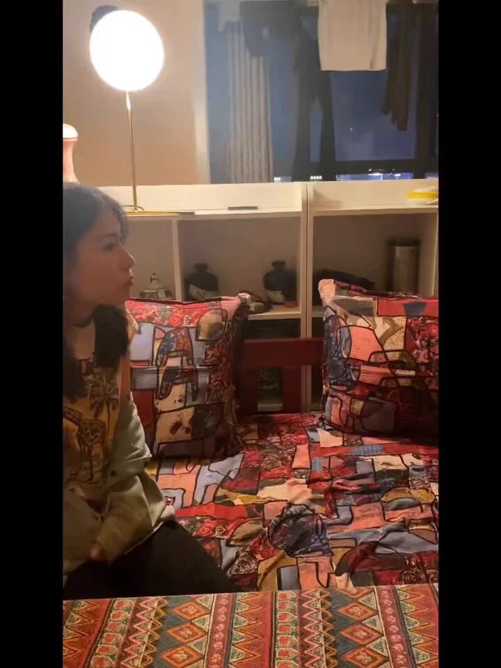 某高中的白月光，被校外男友连哄带骗到郊外破旧出租房同居，野外郊区没什么人经过，是个绝佳的训狗场地，户外口交，楼梯后入，各种地方调教女友(完整资源 关注我主页电报👈)投稿💌：@SexytoBaby@SexytoLady@SexytoDoll@SexytoGirl https://t.co/FJFPA4FD4X
