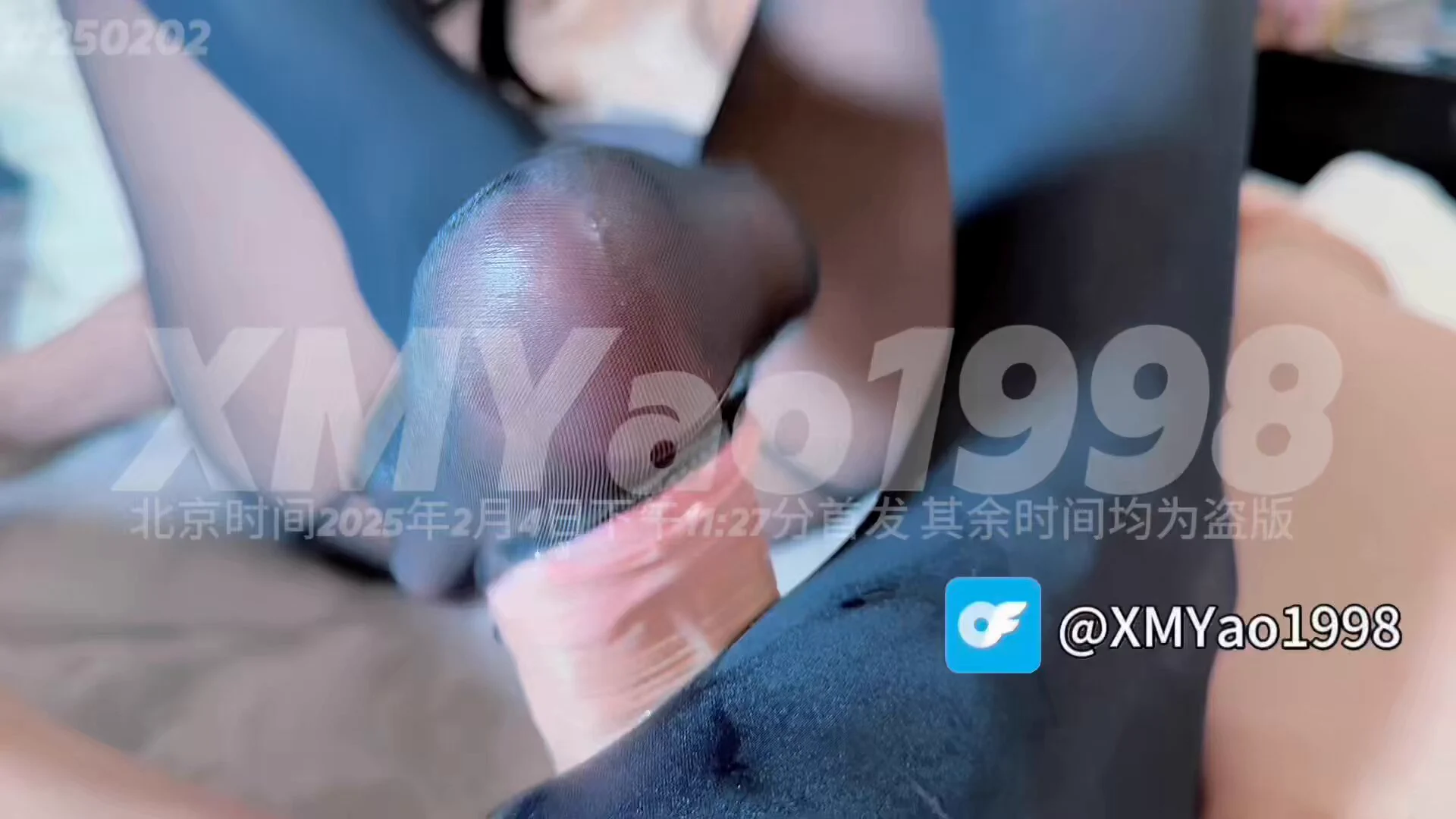 黑丝舞蹈袜榨精精子从舞蹈袜的缝隙中被挤出来的样子好色，没想到这么快就在瑶瑶的脚下交代了！❤️私信入门观看12分钟完整版❤️@ToBulma @ToBulaer @KawasawaSen@BulmaList https://t.co/f9LlW7GPVP