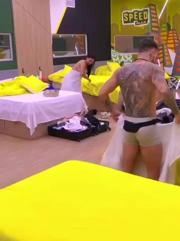 Si fuera un hombre, ya lo fuera sancionado 🤦🏻‍♀️🤦🏻‍♀️#LaCasaDeLosFamososCol #LaCasaDeLosFamosos #LaCasaDeLosFamososColombia #LCDLF #LCDLFCOL #LaCasaDeLosFamososCol2 https://t.co/w9G2RqsI4a