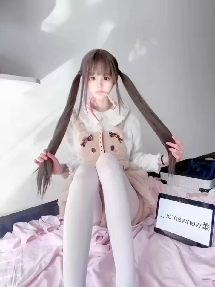 呀！这是一个超可爱反差粉嫩白虎小狗宝宝～ 🎧🚪唯一X：wenwenrou_ X的唯一联系电报：YYTuTu78 谨防受骗😖已经多个推手验证 投喂请看课表🎒💌：请关注大v 查看验证🥰反差母狗系 配合度高入门🉑交友✨ Ps:唯一大号没有任何小号哦～看到任何类似小雯的人都是盗图的 请屏蔽➕举报^_^🎧 https://t.co/GTyndaMIJf