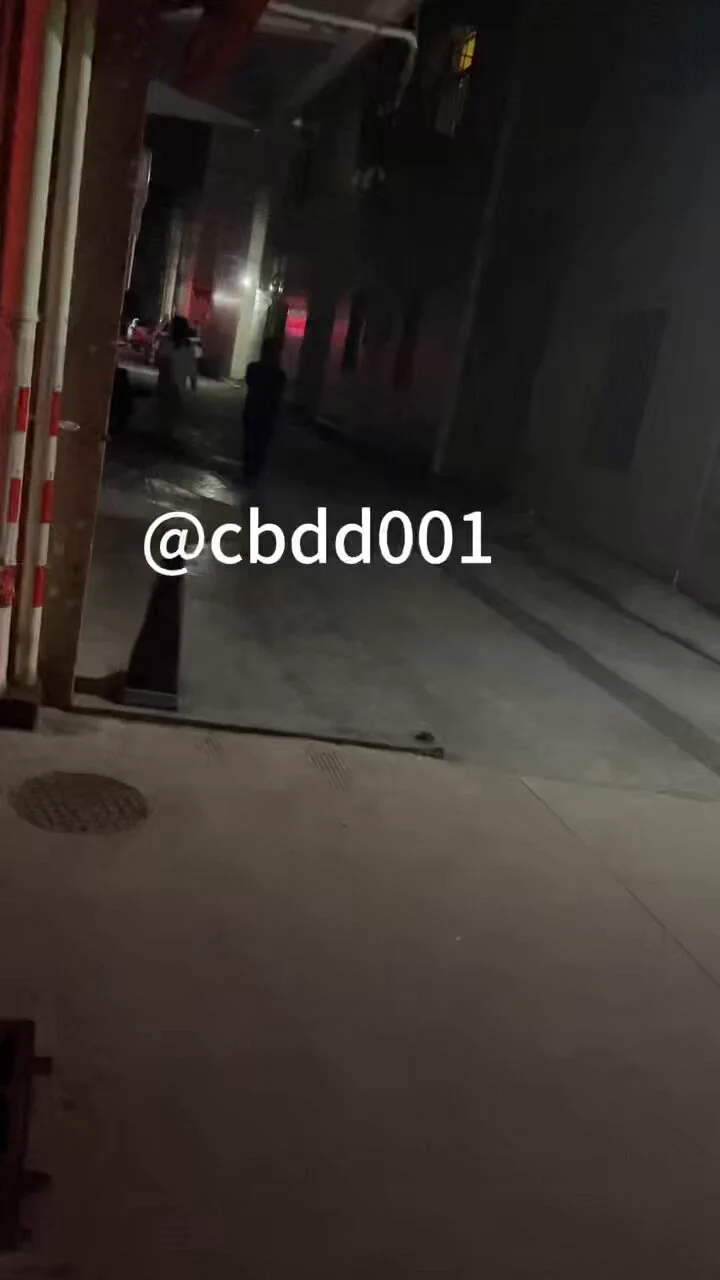 #泉州 #站街泉州 石狮塔前篮球场，前面有一些石头房子 里面的小巷子里去走走逛逛，有一些站街的 https://t.co/87Ytxl8Bih