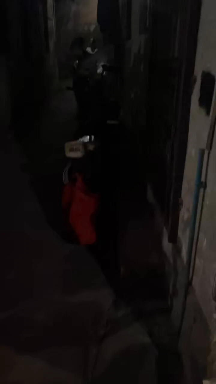 2025.2.27记录广东站街现状在这漆黑的夜晚，总能在转角处遇到 100块的爱情。不是没有廉价的逼，而是你没那资源 https://t.co/1blDikRiZu