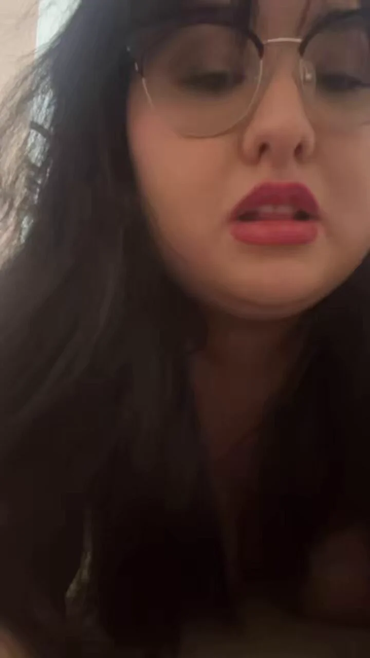 Who knew being this lazy could look so good? 😈 https://t.co/oEGygkDIy3