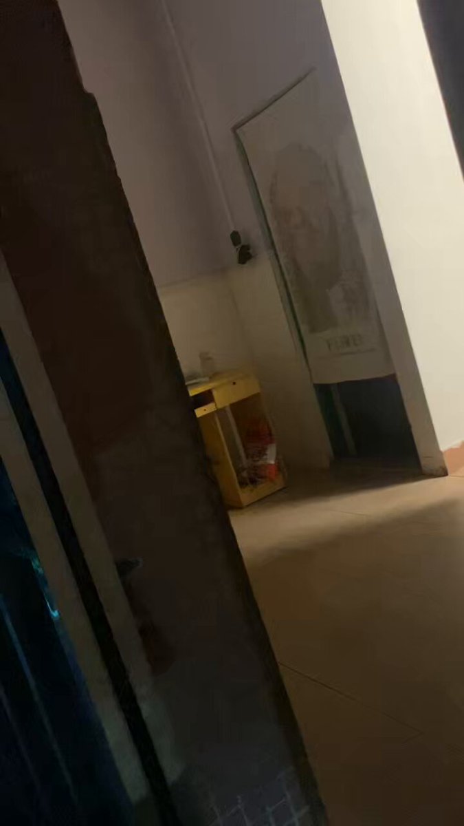 #贵阳 #站街 #扫街

贵阳的鸡场街(名字取得挺应景的)，一条街全部都是站街xj，
150一次，200给k，去了之后直接就是谈价钱然后去房间里面，很安全，偶然会有jc去巡逻，等jc过去后就可以了，有很多学生妹，好多，基本上那一条街全部都是，就在小巷子口，门口 https://t.co/fWgwBYfdMQ