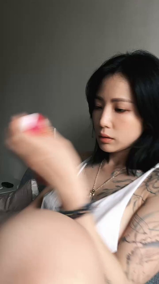 情人節限定💝
到 NightCo 私訊我拿完整版🤭
https://t.co/jQlab6db2G https://t.co/PY5oEqABCJ