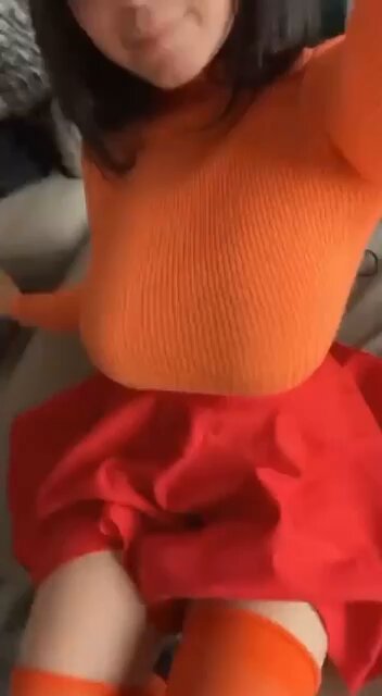 有需要安慰的弟弟嘛？嘿嘿～😝 https://t.co/0NnU9b0APC