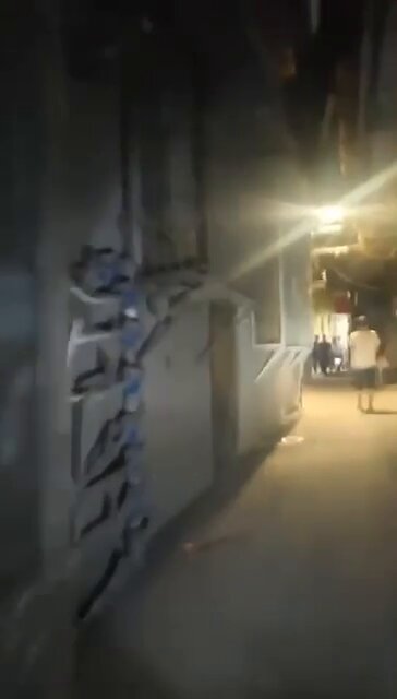 #苏州 #站街 
洗完澡按捺不住躁动的心，一看手机11点了，想着出摊了，过去转转。礼拜六人不少。十来个。走了两三圈发现一个黑丝少妇，看着也年轻，遂尾随上楼，一番激烈交战，终不敌敌人火力凶猛，缴械投降。泄火可以，服务别想。
狼友真多 https://t.co/vkPwD0QrQM