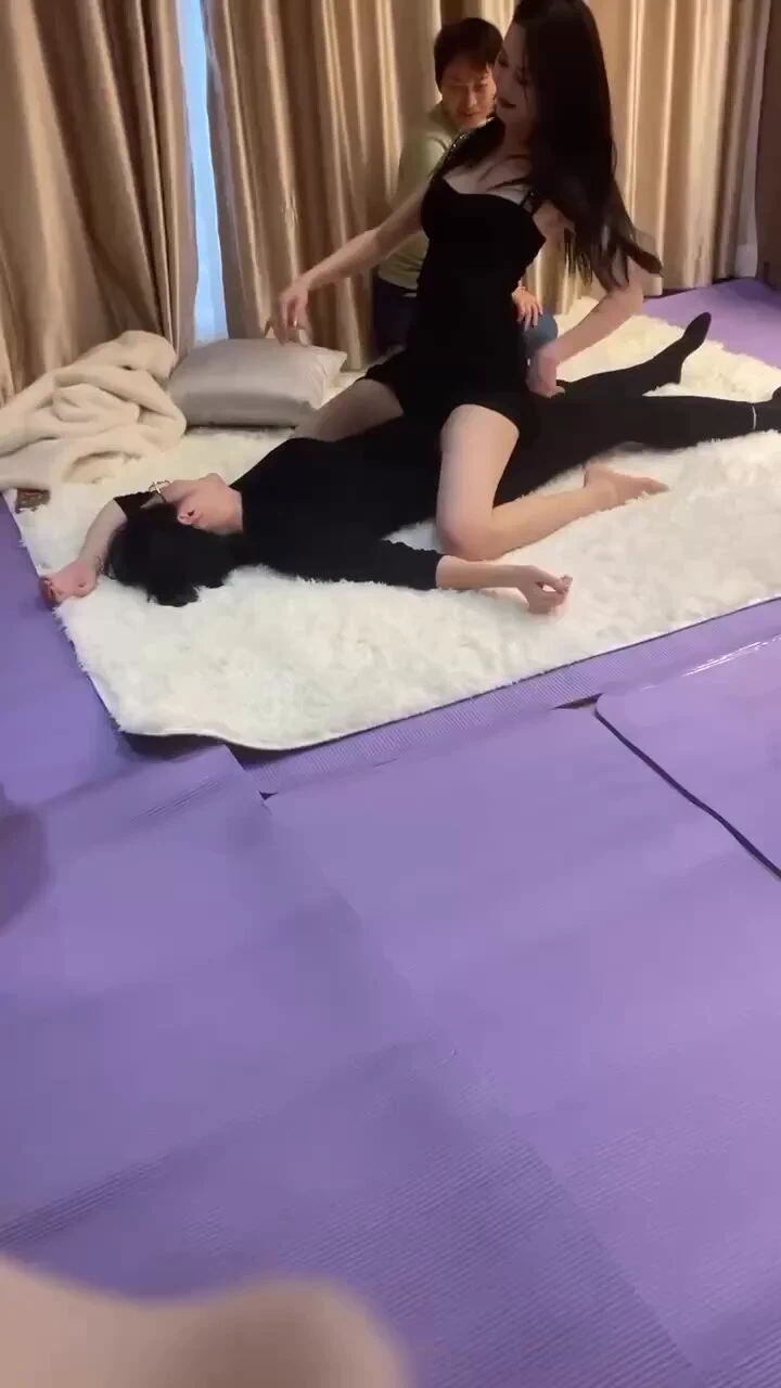 今天的快乐陪着好大姐来视察工作 https://t.co/Ezl0tz5xrI