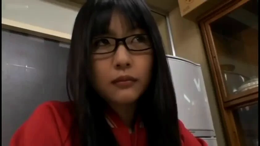 冢本NTR家庭伦理~新婚妻子与公公的疯狂亲吻与做爱（主页还有更多精彩视频）投稿💌：@SexytoBaby@SexytoLady@SexytoDoll@SexytoGirl https://t.co/gHUxk3omBT