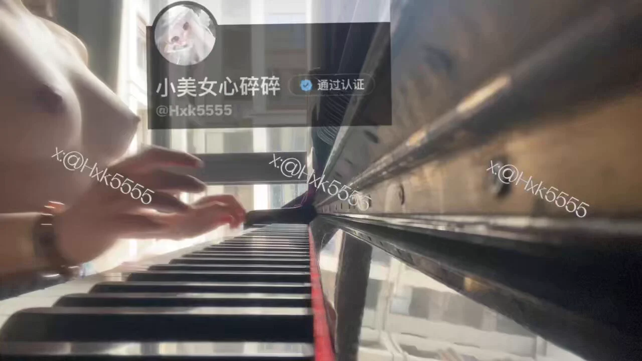 换个风格认出我了吗😋
💌:
@SexytoBaby 
@SexytoGirl 
@SexytoLady
 @SexytoDoll https://t.co/I1Q0GMKNfX