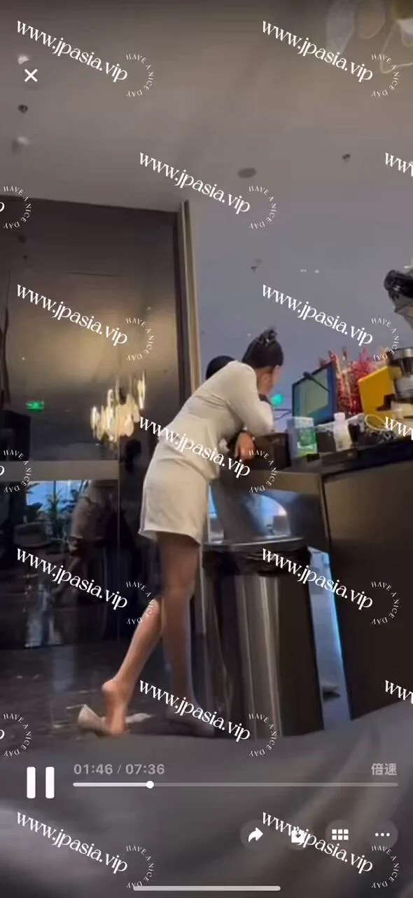 五星地产客服值夜班疯狂玩鞋 找遍全网所有同行无对手 喜欢挑鞋玩鞋资源认准我们 只用质量和实力说话 高级会员赠送拍摄完后续发生的事 懂的都懂 https://t.co/PB9o6zafEQ