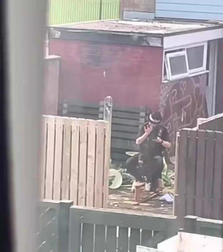 This clip of a British Policewoman rocking back and forth on a rocking horse whilst playing on her phone in somebody’s back garden is the perfect visual example of the state of the UK right now. https://t.co/hBk8If2XOp