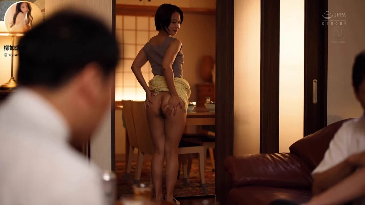 发现下属奇怪性癖并羞辱结果被报复在醉酒后自己旁边妻子被强上暴力抽插操到高潮沉沦，连自己都没看过的地方妻子却主动掰开屁股给别人看求玩弄！投稿💌：@SexytoBaby@SexytoLady@SexytoDoll@SexytoGirl https://t.co/9nfV2xmAsw