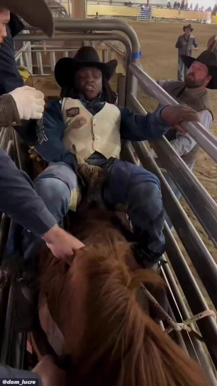Dear White people, is he doing it right? https://t.co/f3te0s0D1m